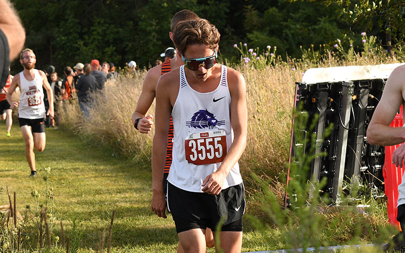 Roudebush leads Bluffton in hot finale
